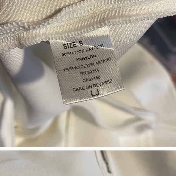 White Bodycon Ruffle One Shoulder Dress | SZ S - Picture 7 of 16